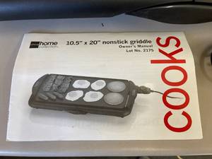 lot 146 image: Cooks Non Stick 10.5 x 20 Griddle in original Box