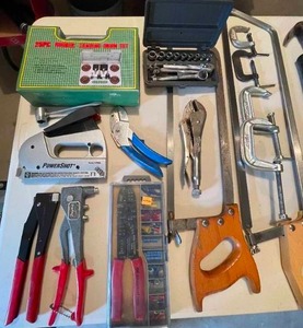 lot 187 image: Hand Tool Lot