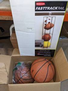 Franklin Fasttrack Rail & 2 Basketballs