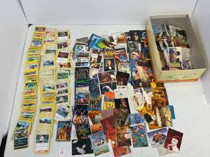 lot 15 image: Pokemon & Vintage misc trading cards