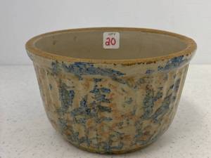 lot 20 image: Unmarked Sponge Bowl (Red Wing )