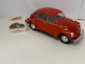 lot 46 image: VW Jim Beam Decantor