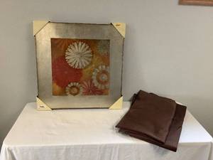 lot 40 image: Canvas Picture and Drapes