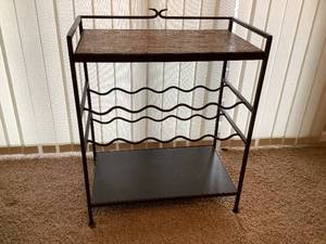 lot 22 image: Wine Rack