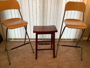 lot 29 image: Pair of Bar Stools & Wooden Stool