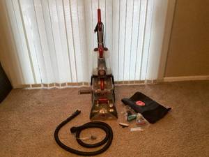 lot 46 image: Hoover Power Scrub Elite Carpet Cleaner