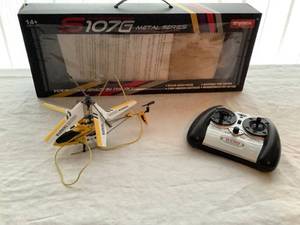 lot 54 image: Remote Controlled Helicopter