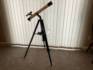 lot 61 image: Discovery Telescope
