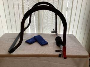 lot 66 image: Ab Roller and Reebok Weights