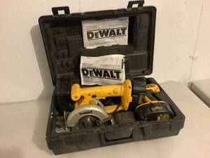 lot 90 image: DeWALT Cordless Tools