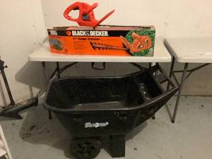 lot 92 image: Ames Easy Roller Jr. and Black and Decker 17 Hedge Trimmer