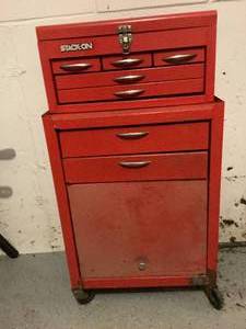lot 100 image: Stack On Tool Box Full of Tools