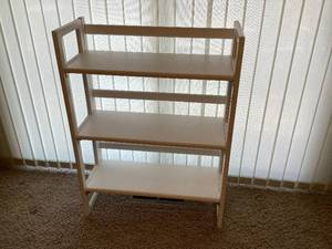 lot 125 image: Collapsable Bookshelf