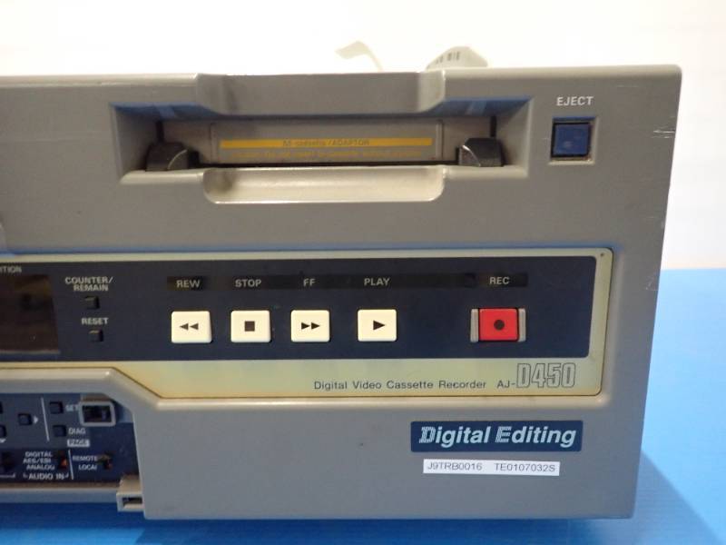 Panasonic&nbspDVCPRO (includes CAB-AC power cable)