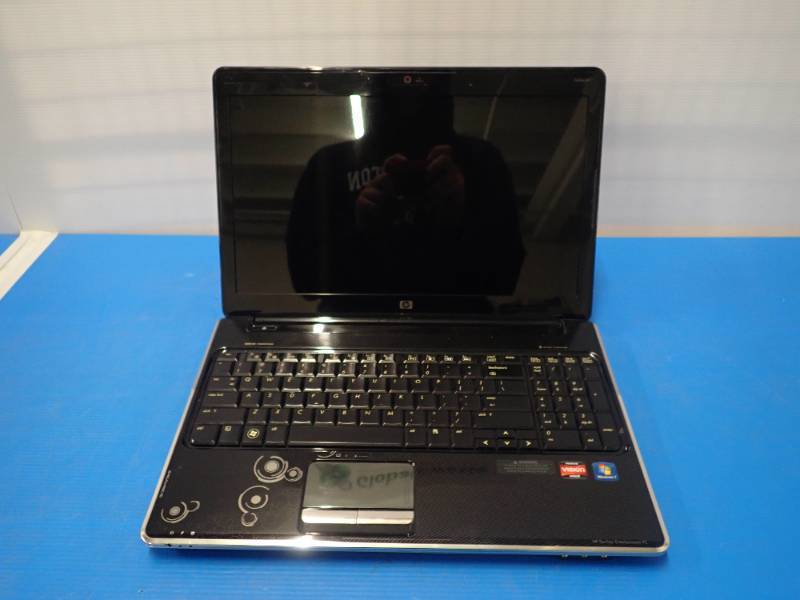 HP&nbspPavilion dv6 Notebook PC &nbspAMD TURION(TM) II DUAL-CORE MOBILE M500  6GB DDR2 RAM  320GB SATA HD  15.6 screen w 1366 x 768 resolution  NO OS  includes charger