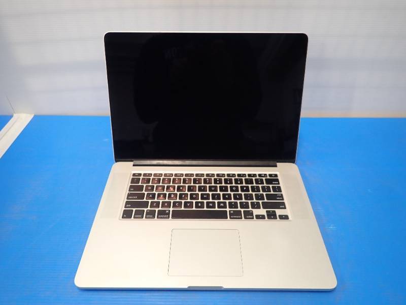 Apple&nbspMacBookPro11,4 A1398 MJLQ2LLA &nbspINTEL(R) CORE(TM) I7-4770HQ CPU  2.20GHZ  16GB DDR3 RAM  250GB SSD  15.4 screen w 2880 x 1800 resolution  includes IOS and power cable