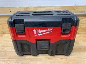 lot 47 image: MILWAUKEE M18 18-Volt 2 Gal. Lithium-Ion Cordless WetDry Vacuum (Tool-Only)