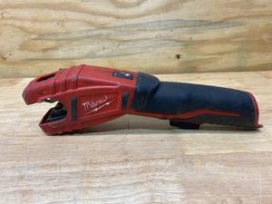 lot 17 image: MILWAUKEE M12 12-Volt Lithium-Ion Cordless Copper Tubing Cutter (Tool-Only)
