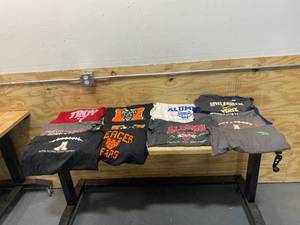 lot 73 image: Lot of T-Shirts- Various Prints and Sizes
