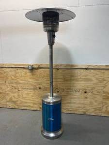 lot 22 image: STYLE SELECTIONS 48000-BTU Silver Stainless Steel Floorstanding Liquid Propane Patio Heater