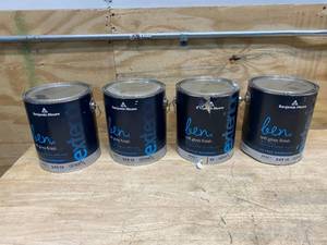 lot 93 image: BENJAMIN MOORE Lot of 4- 100% Acrylic Premium Exterior Latex Paint