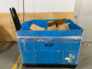 lot 100 image: Lot of Wheelbarrow Parts
