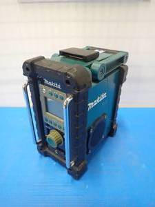 lot 118 image: Makita&nbspBMR100 Outdoor Speaker