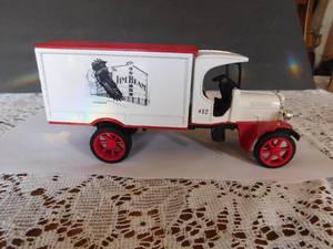 ERTL Metal Jim Beam 1 of 500 Vintage kenworth Truck  Bank