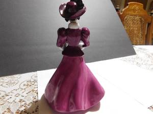 1996 Hallmark porclean Barbie Statue #10264 of 24,500
