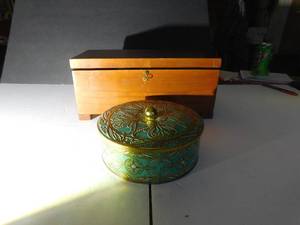 Wood Box of seed beads, 1 Seed Bead Belt, & A English Tin