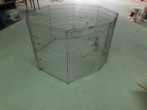 Metal Pet pen 64 dia x 3 H