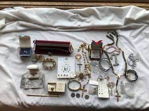 Lot of jewelery