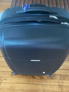 Samsonite Rolling Luggage
