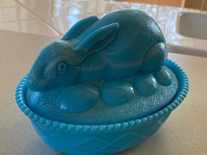 Vintage Blue Rabbit and Egg Dish