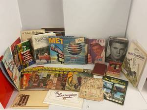 lot 5 image: Vintage books,Comic books And Paper
