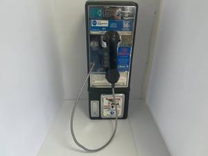 lot 11 image: Vintage Payphone