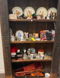 lot 20 image: Four Shelves full of Vintage Household Items