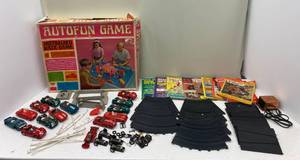 lot 21 image: Vintage AUTOFUN GAME AND Marx Slotcars, Parts, Track and Model Car Magazine