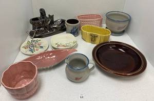 lot 35 image: Group of red wing Pottery