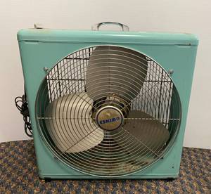 lot 58 image: Vintage Metal Eskimo box fan