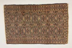 lot 90 image: Vintage Handmade Rug