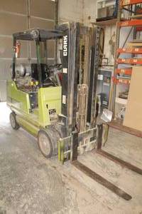 lot 10A image: 1994 Clarke CGX25E Propane Forklift