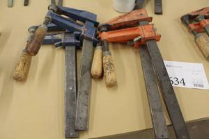 lot 634 image: Lot of (4) No. 4503 18x8 Bar Clamps