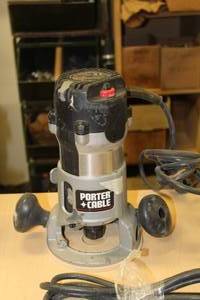 lot 75 image: Porter-Cable 890 Heavy Duty Router