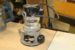 lot 79 image: Porter-Cable Heavy Duty Router