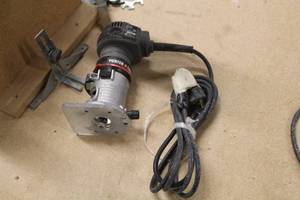 lot 116 image: Porter-Cable PCE6430 Trim Router
