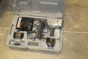 lot 118 image: Senco AirFree 25 18 GA 12V Nailer, Batteries (x2), Charger, Case