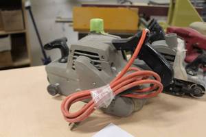 lot 119 image: Porter-Cable 360 3x24 Belt Sander with Dust Pick-Up