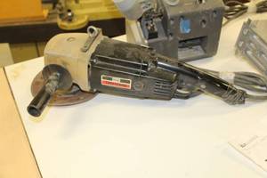 lot 122 image: Sears Craftsman 315.10570 7 Disc Sander