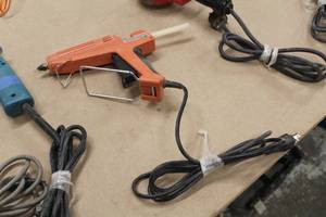 lot 140 image: 3M Scotch-Weld AE-II Hot Melt Applicator